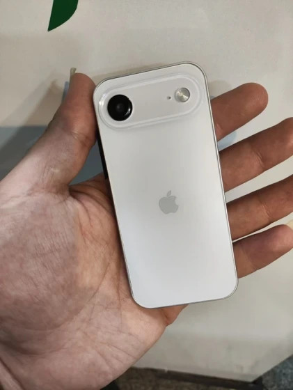 گوشی موبایل 17 Air Mini با نمایشگر Full